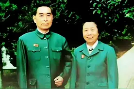12位新中国领导人和妻子，罕见的合影，伉俪情深，难得一见！图片