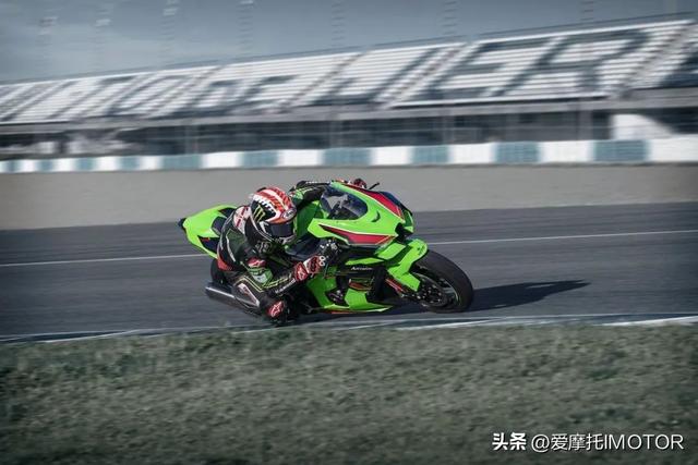 川崎发布2023款 H2街车 、H2旅行版和ZX-10R KRT版本