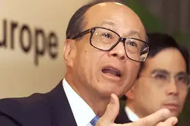 许家印只吃进口水果，喝水也是喝依云，李嘉诚却对吃不怎么讲究图片