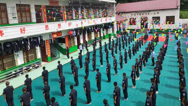 问题孩子特训学校怎么样(图1)