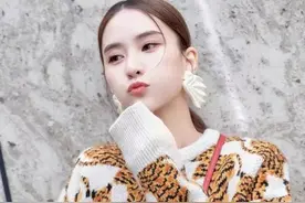 分享图片—漂亮美女何超莲图片