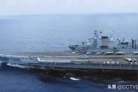 “八一”建军节，辽宁舰青春激扬、搏击深海大洋！图片