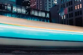 男人如果这个时候联系你，说明他是真的想你了图片