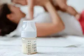 母乳是妈妈给宝宝的“第一份礼物”，你知道吗？图片