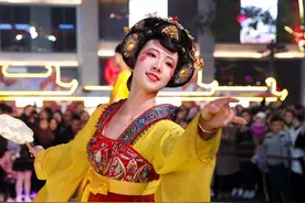 被指生娃后颜值不再！西安不倒翁小姐姐冯佳晨回应：结婚和生育是自己的选择图片