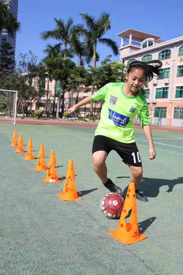 少年中国|男女足前国脚点赞,香洲十六小“双罗”用梦想点亮未来