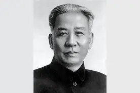 45年罗荣桓提议军队更名为解放军，不久被延安叫停，事后才知高明图片