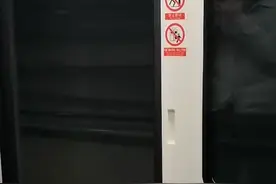 大连地铁行驶中车门自动打开，刚运营开通不到半个月，官方通报：发生故障无法闭合，向乘客诚挚道歉图片