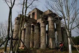 武汉一奇特公园，位置偏僻略显残破，来此游玩的人却越来越多图片