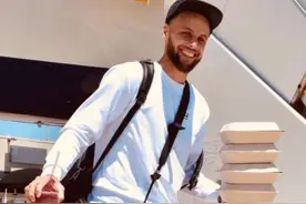 食量分四个等级：库里4个盒饭A级，詹姆斯SS级，那SSS有多猛？图片