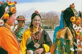 读走西藏| 藏族服饰，男装庄重大方女装素雅潇洒，可谓是多姿多彩图片