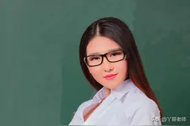 女教师考上了县城中学，又回到乡村学校工作，她疯了吗图片