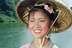 “刘三姐”：现实中嫁给了“阿牛哥”，恩爱50年，幸福美满图片