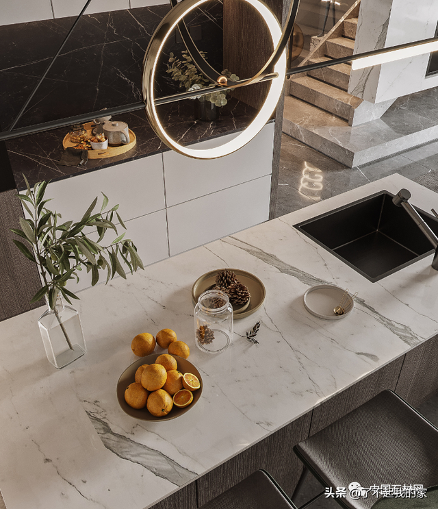 ʯҡʯӢʯҰ壬һʺ̨أ