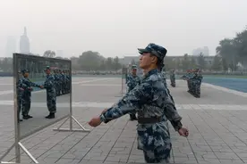 2023年首个逃兵出现，他的户口本将多出4个字，耻辱一生图片
