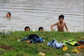 童年记忆之抓鱼摸虾图片