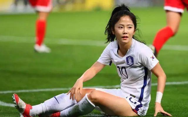 目前,韩国女足阵中人气最高的美女球员当属效力于仁川现代钢铁女足的