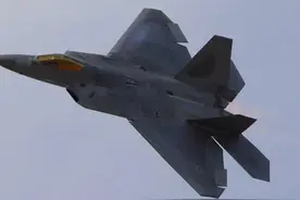 歼-20和反隐身雷达的出现，终于可以舍弃歼-8大战F-22的模式了图片