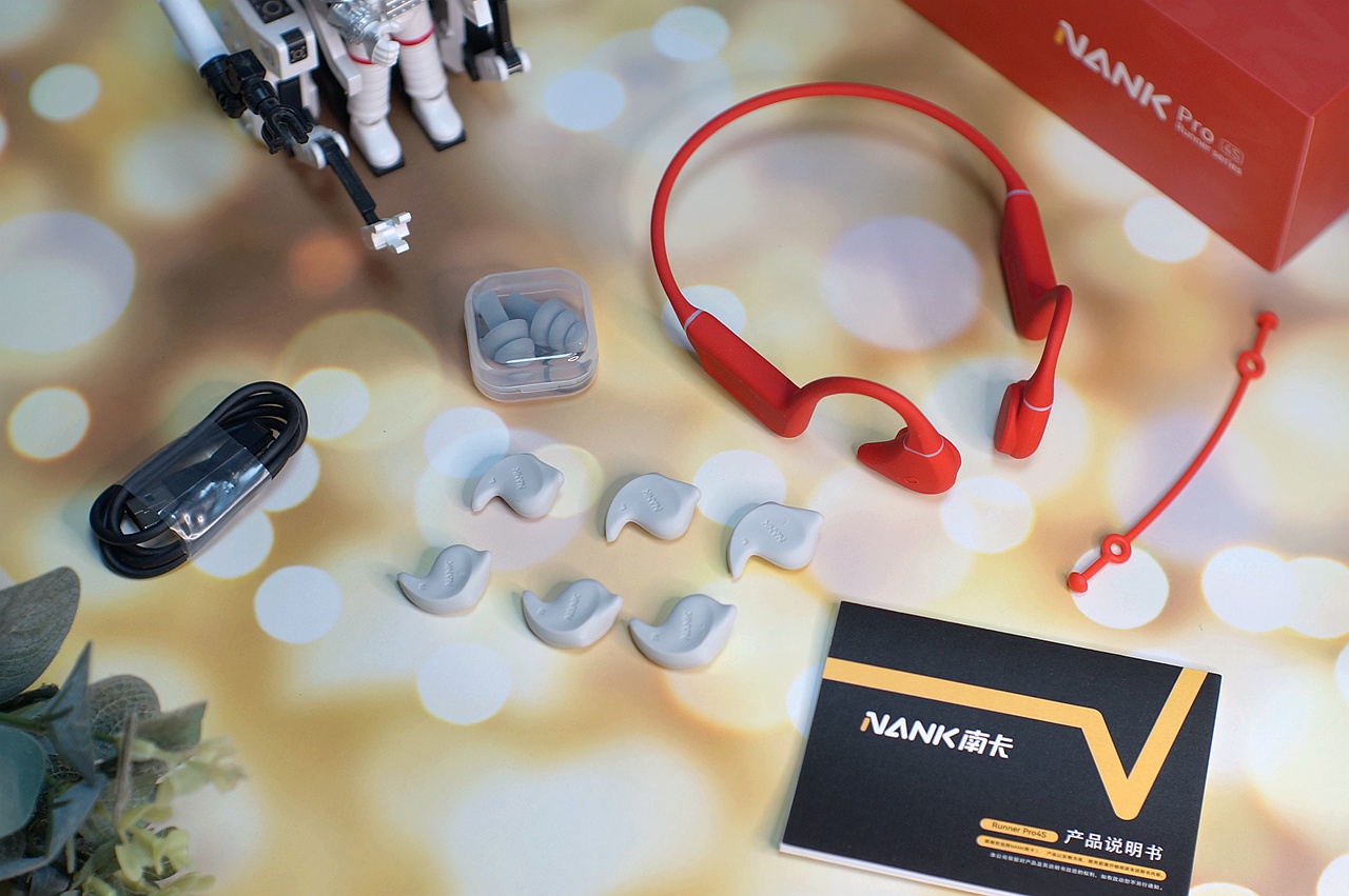 明星同款可以泡泳池的耳机不想试试吗