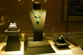 国无玉不盛，家无玉不富，人无玉不贵图片