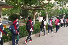 河南民办小学停办负责人被拘，学生怎么办?图片