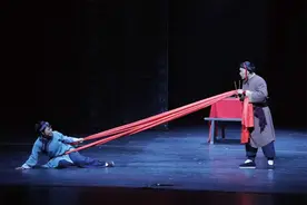 曲剧《鲁镇》：穿过历史，照亮国民精神图片