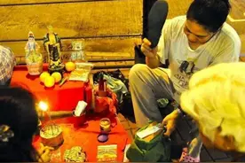 打小人，是一种流行于香港的古老巫术图片