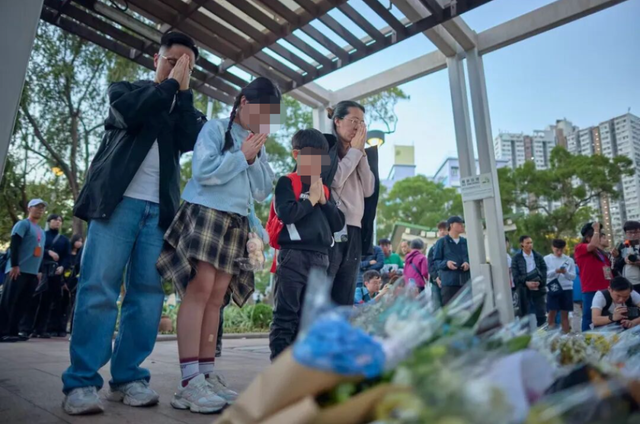 视觉｜香港火灾七日祭：关于爱、怀念和记忆