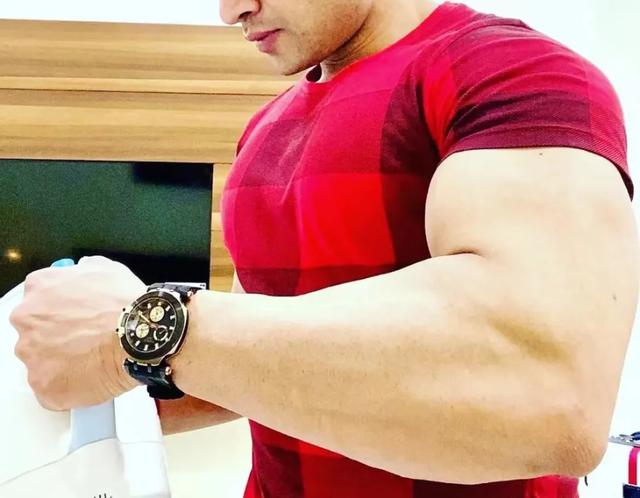 ����Ӣ�������Ļ�е�����߼��������ʸУ�һ��5��