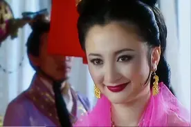 同样是演“白面狐狸”，虞梦和王馨梓放在一起看，差距就出来了图片