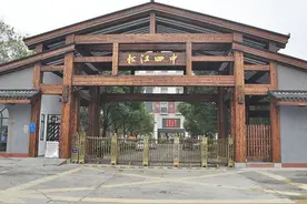 惊喜满满！新学年泗泾镇两所学校换“新装”图片