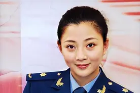 15位女星穿“军装”，把殷桃、周冬雨等放在一起，差距就出来了图片