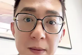 男人为啥要网恋#女人👩图片