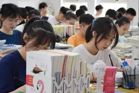 辽宁大中小学暑假时间陆续公布！学生激动不已，家长却很担忧图片