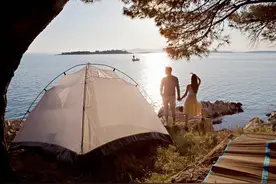 两性交往，如果对方出现以下4种反应，你就遇到对的人了图片