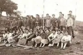 知青往事：那年那月，我们在插队落户在一个偏僻的小山村图片