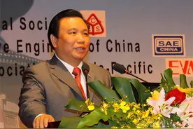 中国富豪钟馨稼：我给美国捐款7000万不假，但中国的贫穷与我无关图片