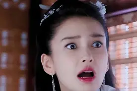 眼如铜铃、双眼呆滞，娱乐圈美女的抠脚演技，跟哪个导演学的？图片