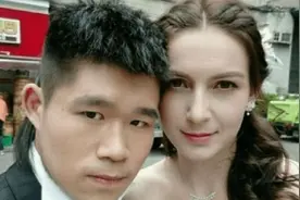 少林游览一见钟情，德国美女爱上少林小子，婚后十年如胶似漆图片