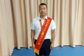 【从橄榄绿到警服蓝 】刘文辉：惊天一跳彰显担当，奉献警营再展风采图片