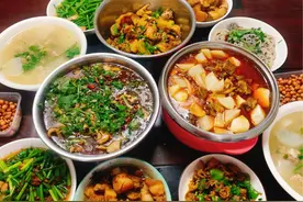 湖北女子每月花3000请保姆做饭，婆婆却嫌三嫌四，网友：劝你善良图片