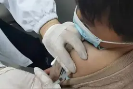 小孩打疫苗有多好笑，这绝对是家长们最社死的瞬间图片