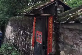 67.外公外婆家的河边别墅图片