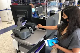 回国难度再升级！新规后，航司开始踢人下飞机，大批华人回国被拦图片