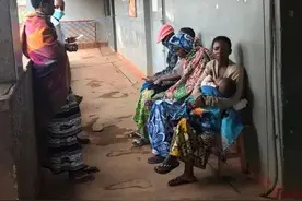 中国医生在非洲：回国的航班全取消了，我看着朋友死在了枪下图片