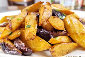 茭白不要总炒着吃，教你油焖茭白好吃简单的做法，出锅就是美味图片