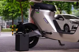 终于知道了，电动车换电池，锂电池和铅酸电池哪个更实用、更划算图片