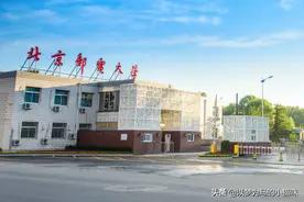 就业率超高的顶尖211大学，不比985录取分低，毕业生业内很受欢迎图片