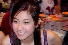 凭一张照片成为宅男女神 陈自瑶下嫁穷小子遭背叛后 从谷底爬起图片