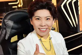 儿子法国出生被质疑不是中国籍，邓亚萍晒护照：作为中国人而自豪图片
